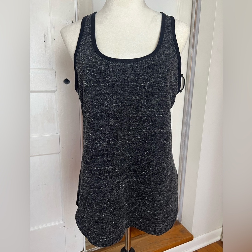 CABI RACERBACK TANK SZ MED GRAY WHITE MARLED FABRIC SOFT ATHLEISURE GYM WORKOUT